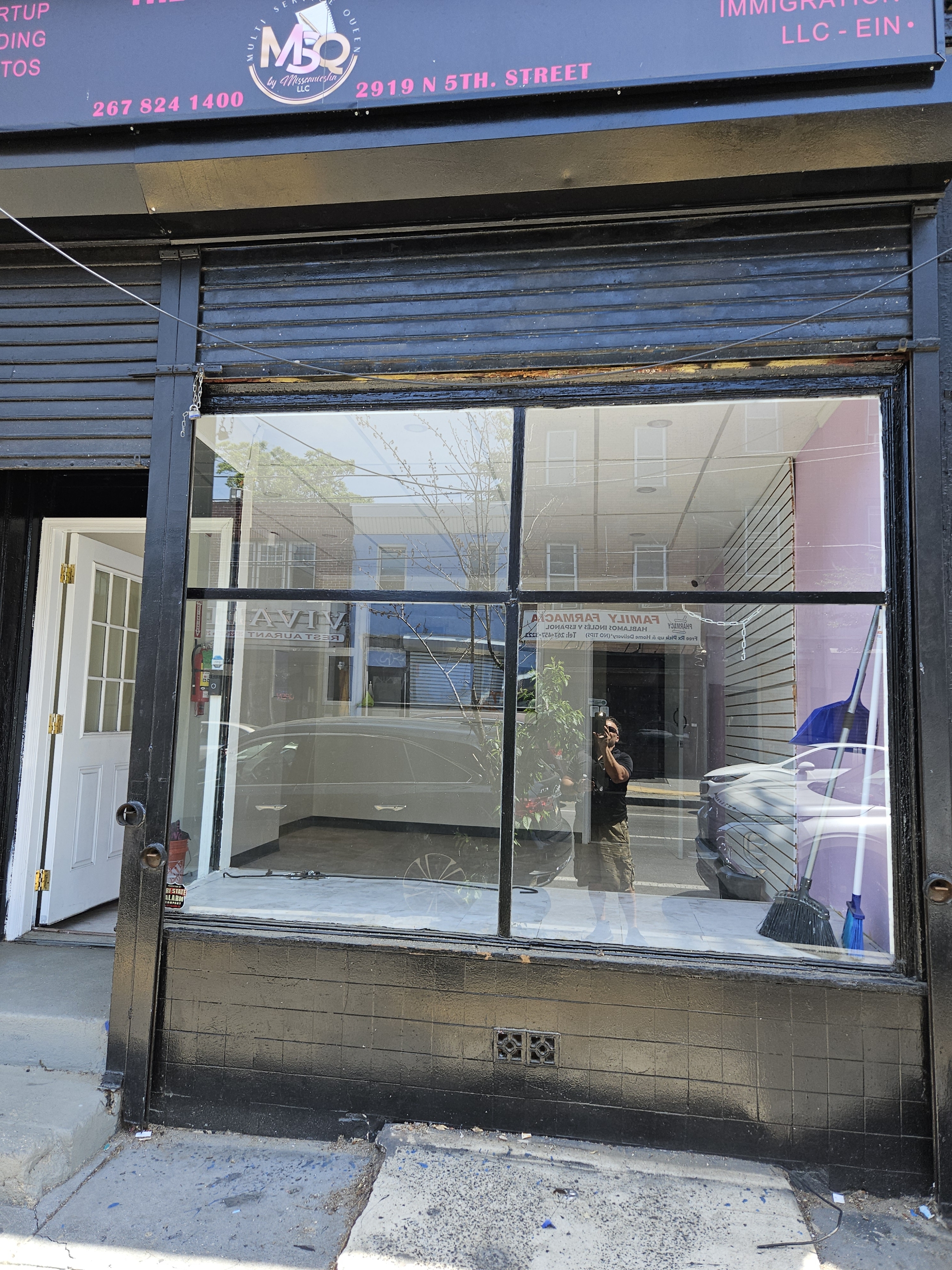 2919 N. 5th St.-2nd fl. front - 4